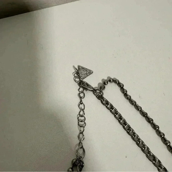 Guess double strand silver  toned chain - Picture 4 of 4